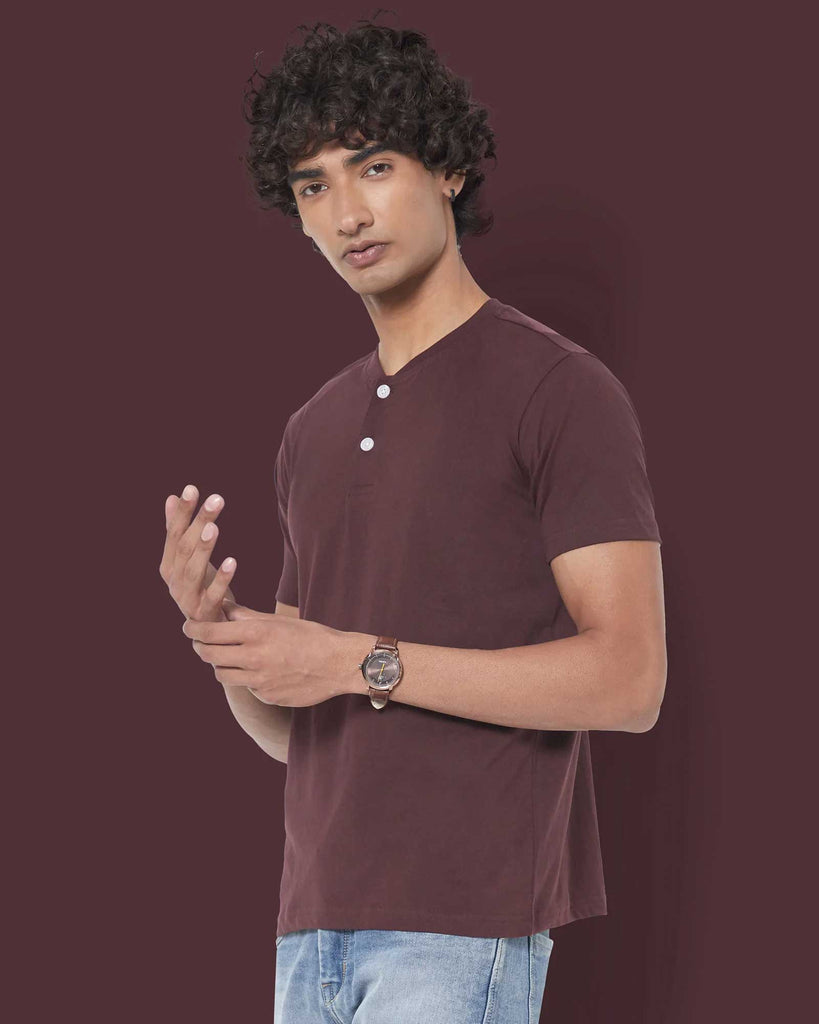 Melangebox Half Sleeves Henley: Chocolate