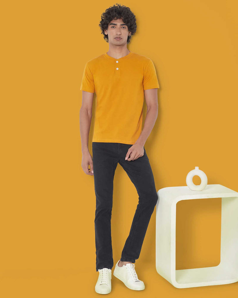 Melangebox Half Sleeves Henley: Mustard