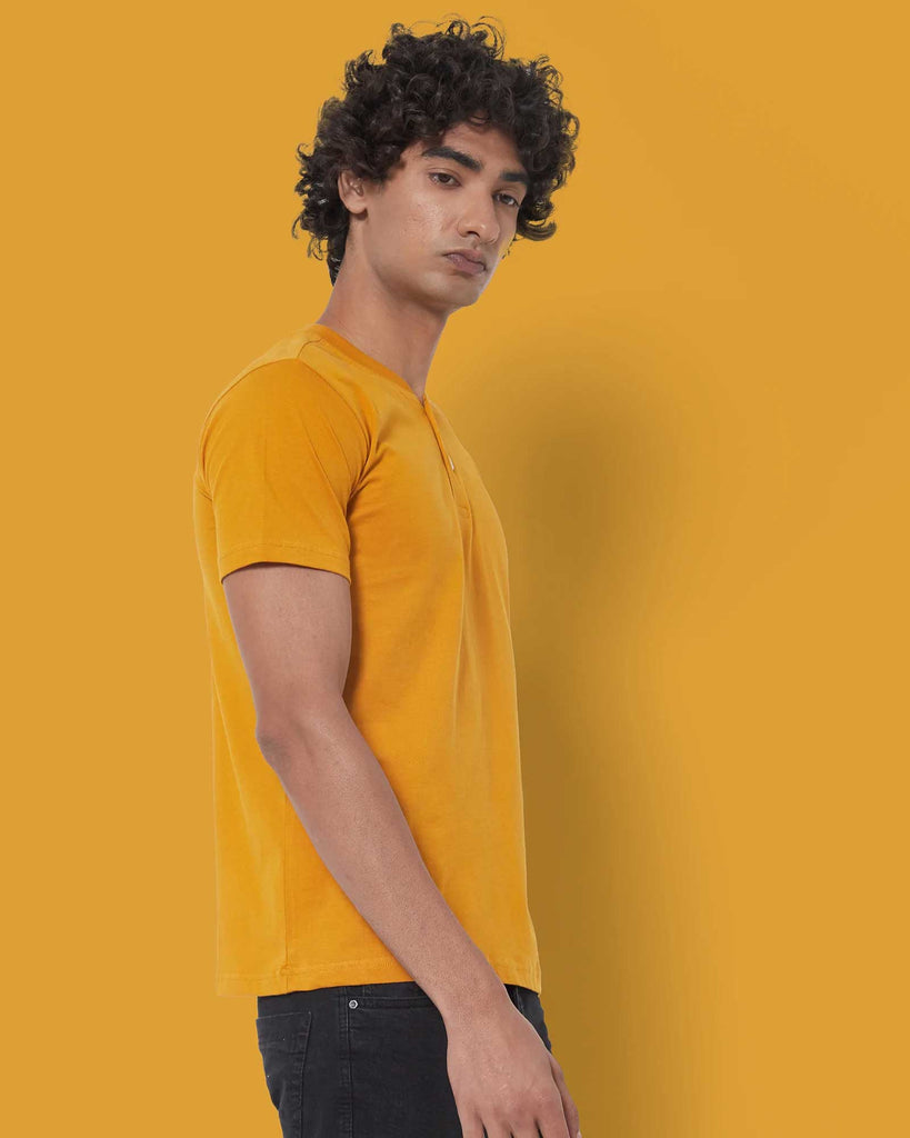 Melangebox Half Sleeves Henley: Mustard