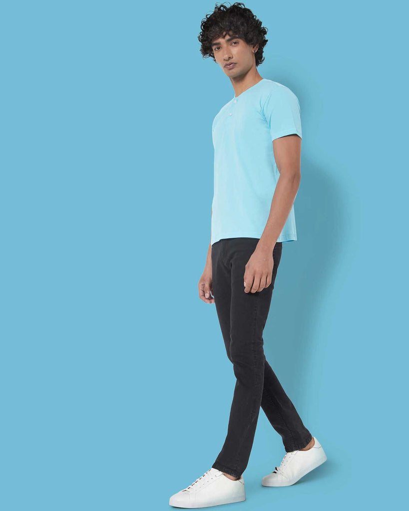 Melangebox Half Sleeves Henley: Aqua Blue